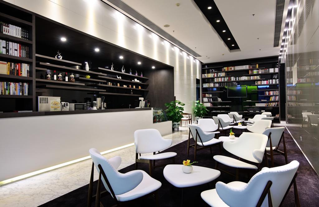 Yuwa Hotel Canton Esterno foto