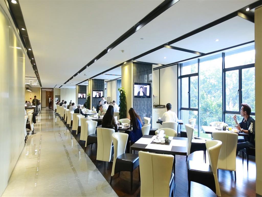 Yuwa Hotel Canton Esterno foto