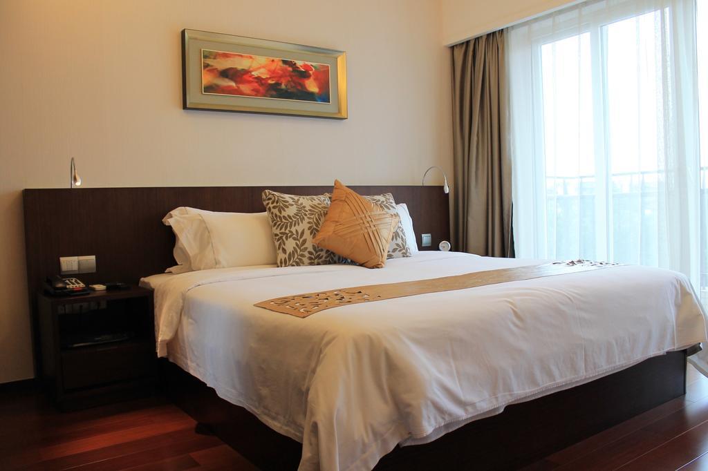 Yuwa Hotel Canton Esterno foto